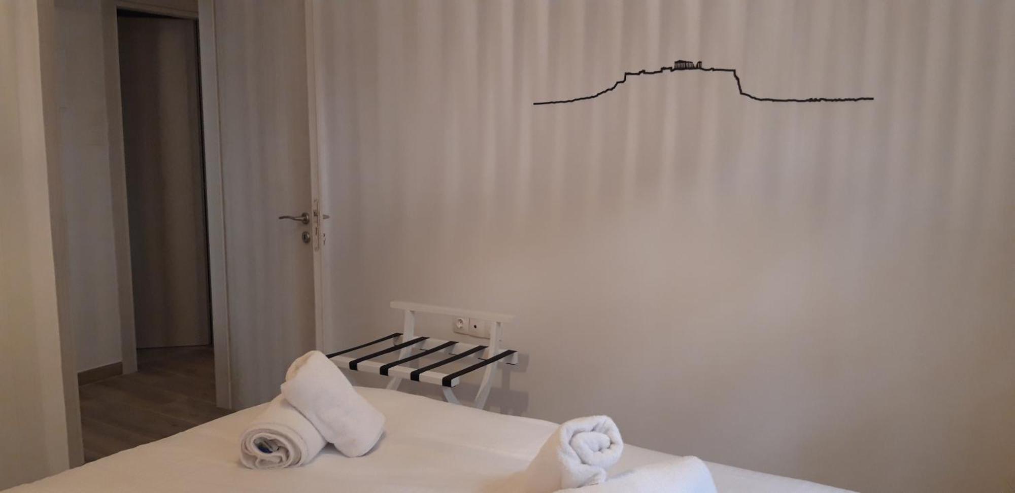 "Under The Olive Tree"- Beautiful Apartment In The Heart Of Atenas Exterior foto